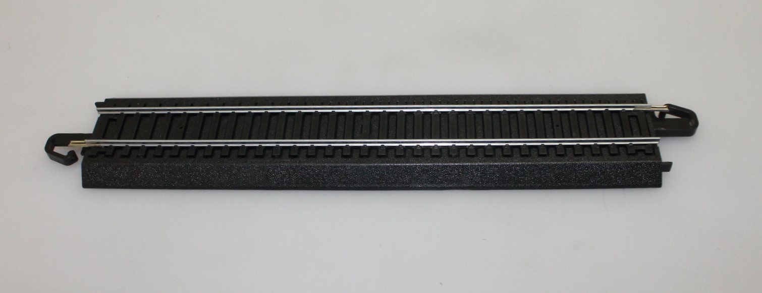 (image for) 9" Straight Track, Steel Alloy